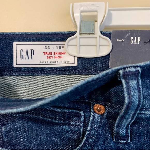 GAP The Skinny Sky High dark wash jeans size 33/16R NWT - Picture 8 of 8